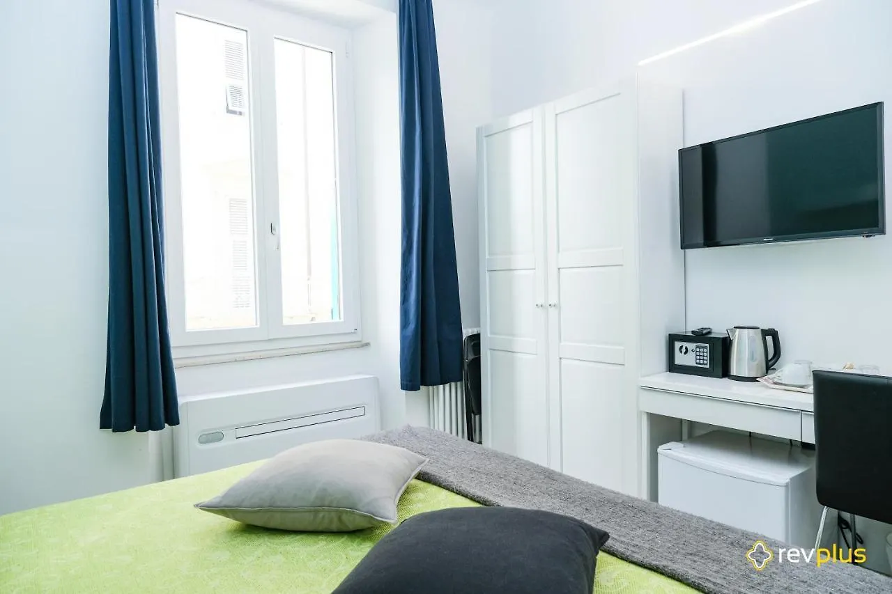 Lia Rooms La Spezia 0*,  Italy